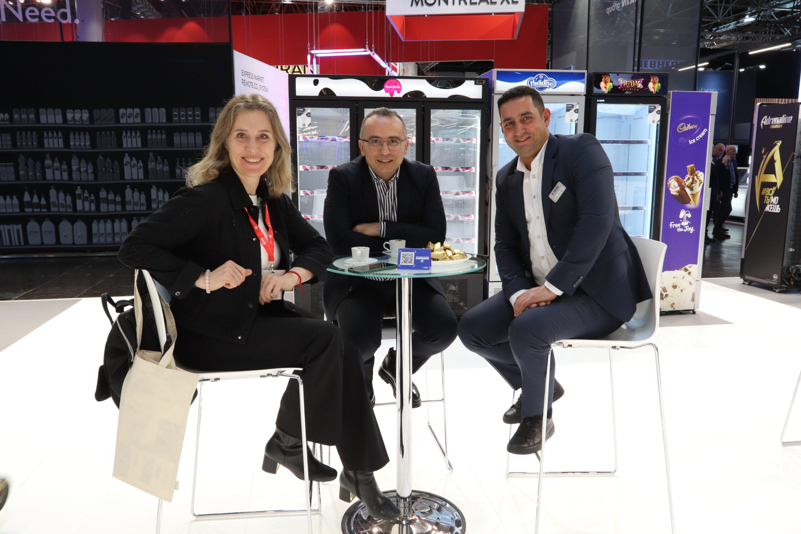 Встречи партнеров на стенде UGUR на EuroShop 2026