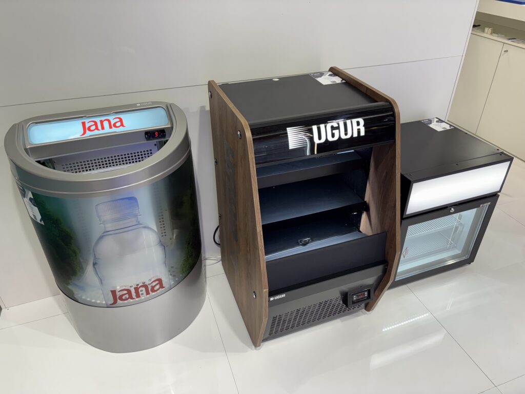 Компактное холодильное оборудование UGUR для HoReCa